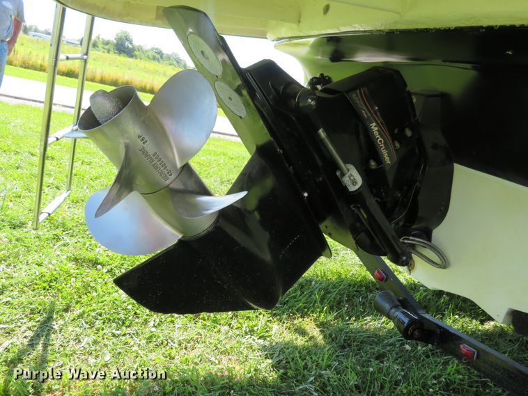 image for item GI9177 2007 Rinker 262 Captiva Cuddy  boat