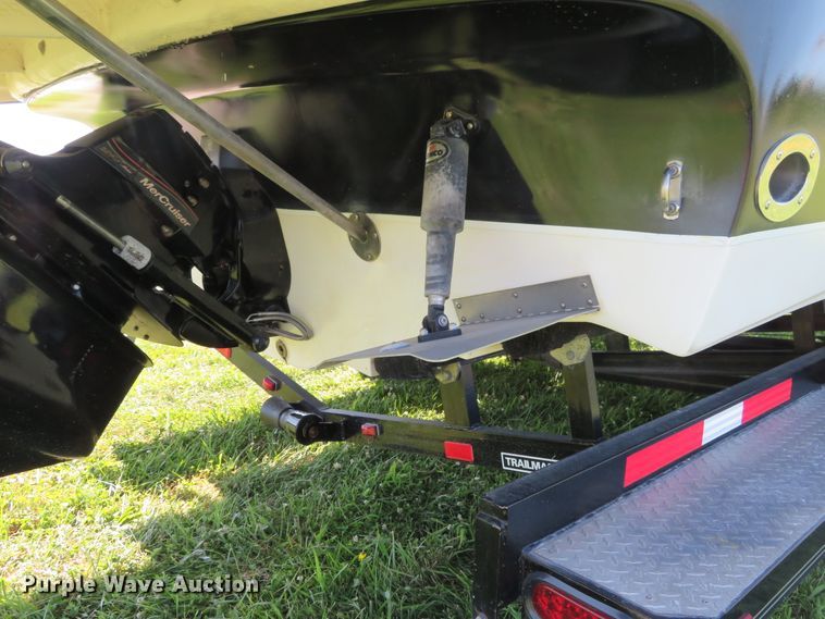 image for item GI9177 2007 Rinker 262 Captiva Cuddy  boat