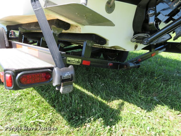 image for item GI9177 2007 Rinker 262 Captiva Cuddy  boat