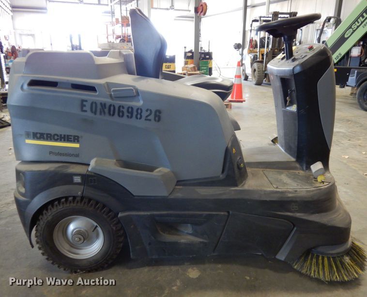 image for item GQ9741 2017 Karcher Professional KM90/60RBPADV sweeper