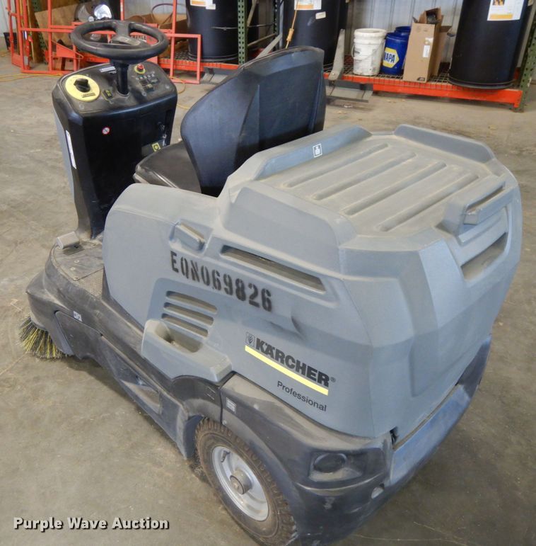 image for item GQ9741 2017 Karcher Professional KM90/60RBPADV sweeper