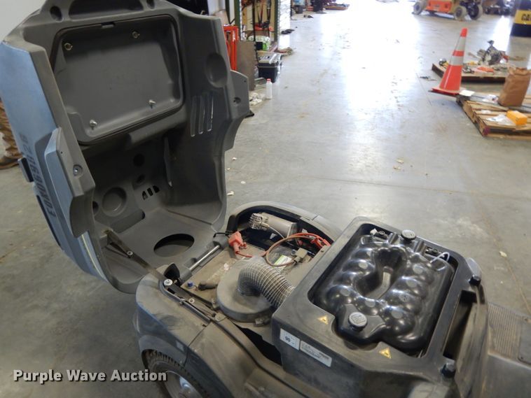 image for item GQ9741 2017 Karcher Professional KM90/60RBPADV sweeper