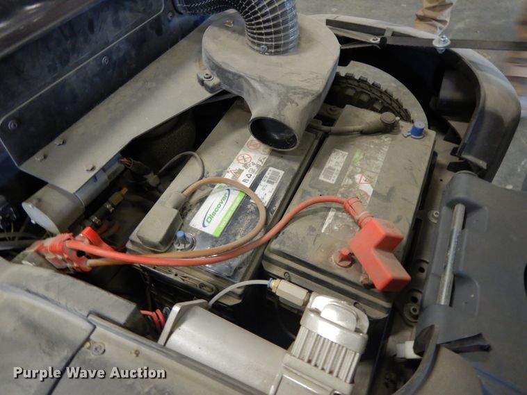 image for item GQ9741 2017 Karcher Professional KM90/60RBPADV sweeper