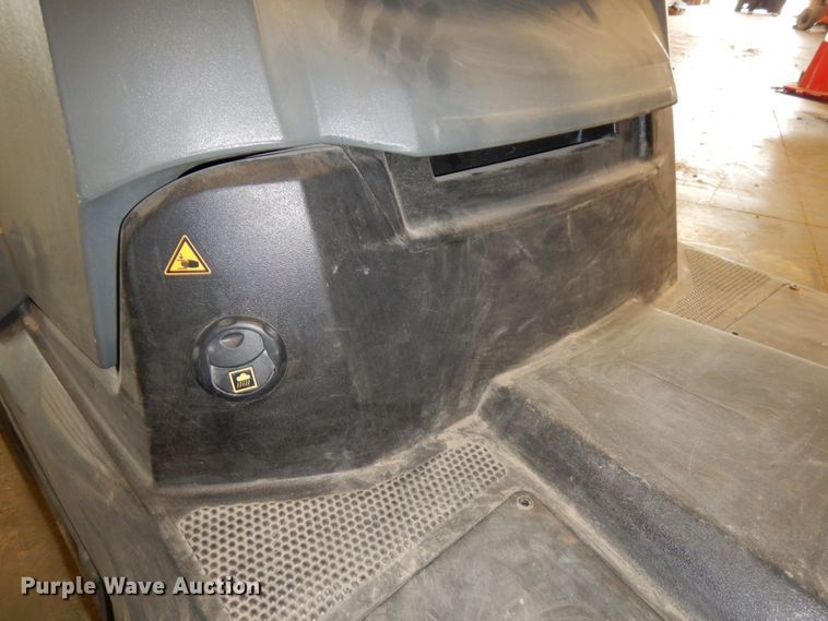 image for item GQ9741 2017 Karcher Professional KM90/60RBPADV sweeper