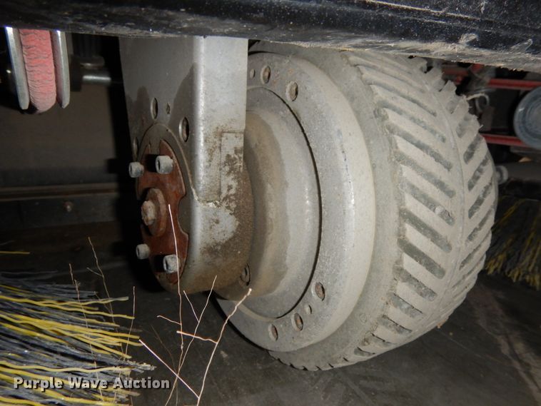 image for item GQ9741 2017 Karcher Professional KM90/60RBPADV sweeper