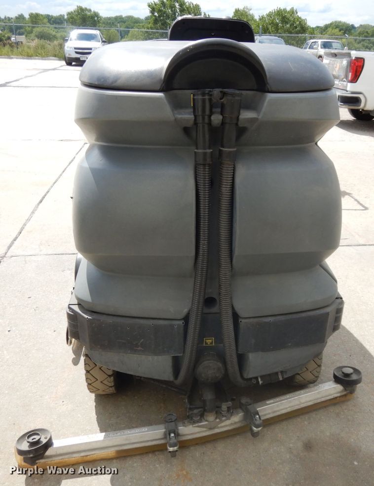 image for item GQ9742 Karcher B250RBP floor scrubber