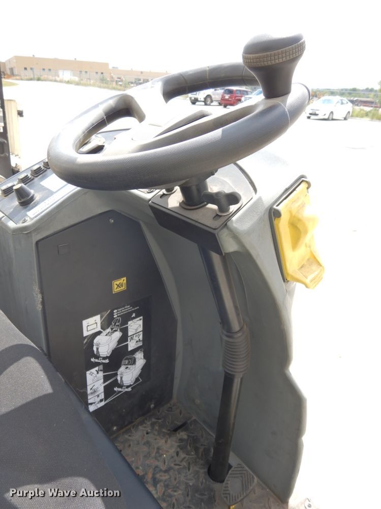 image for item GQ9742 Karcher B250RBP floor scrubber