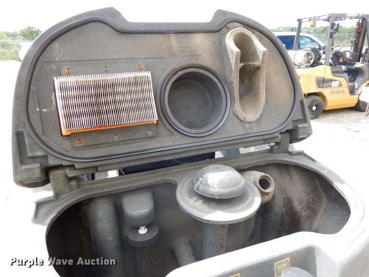 image for item GQ9742 Karcher B250RBP floor scrubber