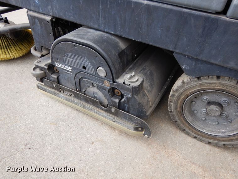 image for item GQ9742 Karcher B250RBP floor scrubber