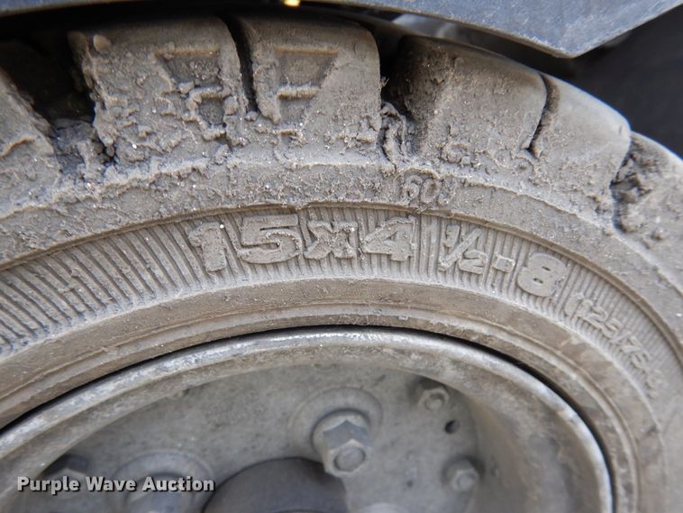 image for item GQ9742 Karcher B250RBP floor scrubber