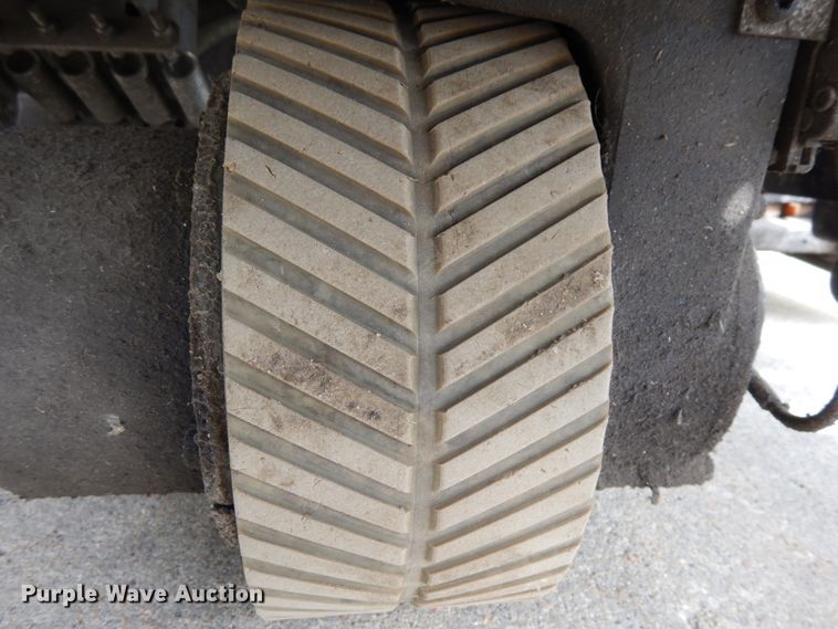 image for item GQ9742 Karcher B250RBP floor scrubber