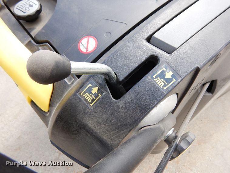 image for item GQ9743 Karcher KM75/40W sweeper