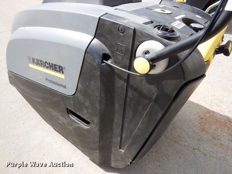 image for item GQ9743 Karcher KM75/40W sweeper