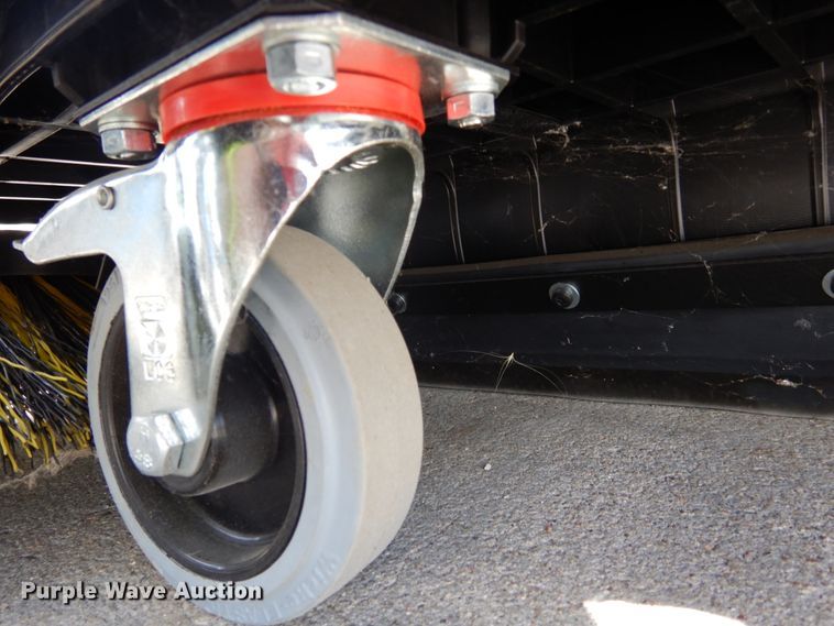 image for item GQ9743 Karcher KM75/40W sweeper