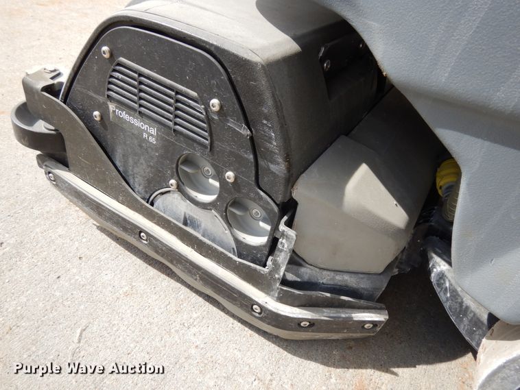 image for item GQ9744 Karcher B80W floor scrubber