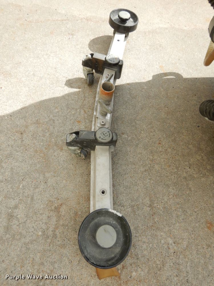 image for item GQ9744 Karcher B80W floor scrubber