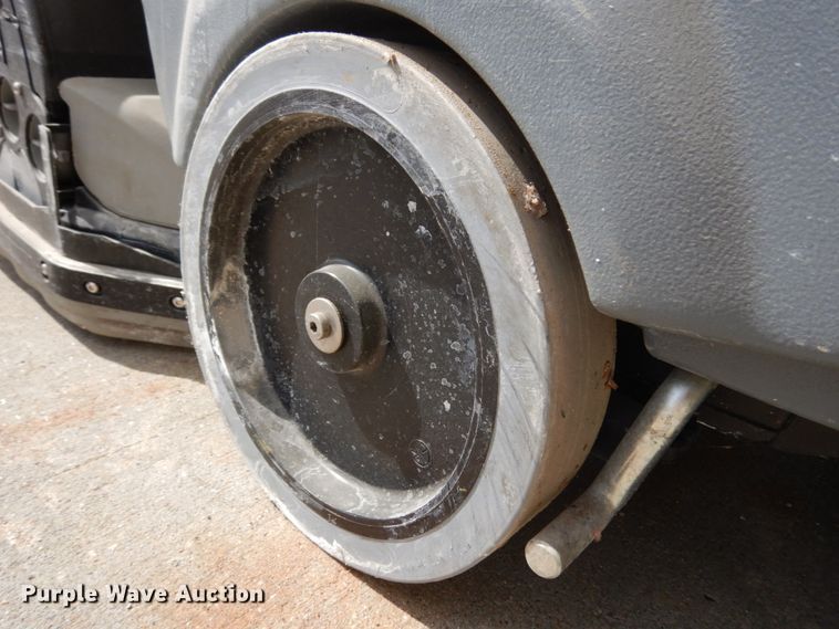 image for item GQ9744 Karcher B80W floor scrubber