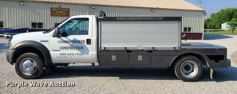 image for item GT9170 2006 Ford F450 Super Duty  flatbed truck