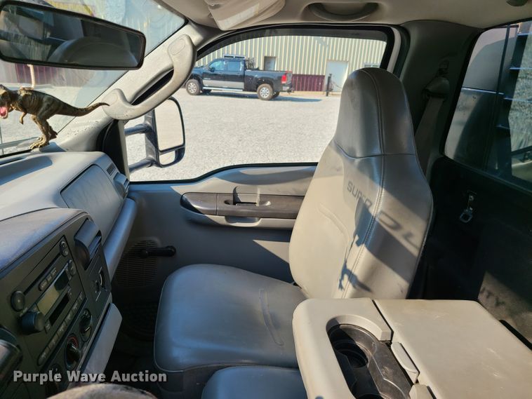 image for item GT9170 2006 Ford F450 Super Duty  flatbed truck