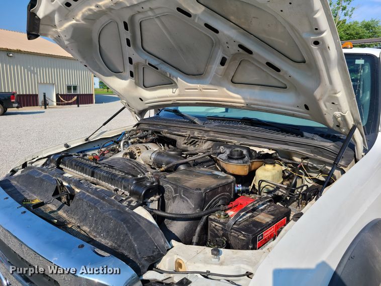 image for item GT9170 2006 Ford F450 Super Duty  flatbed truck