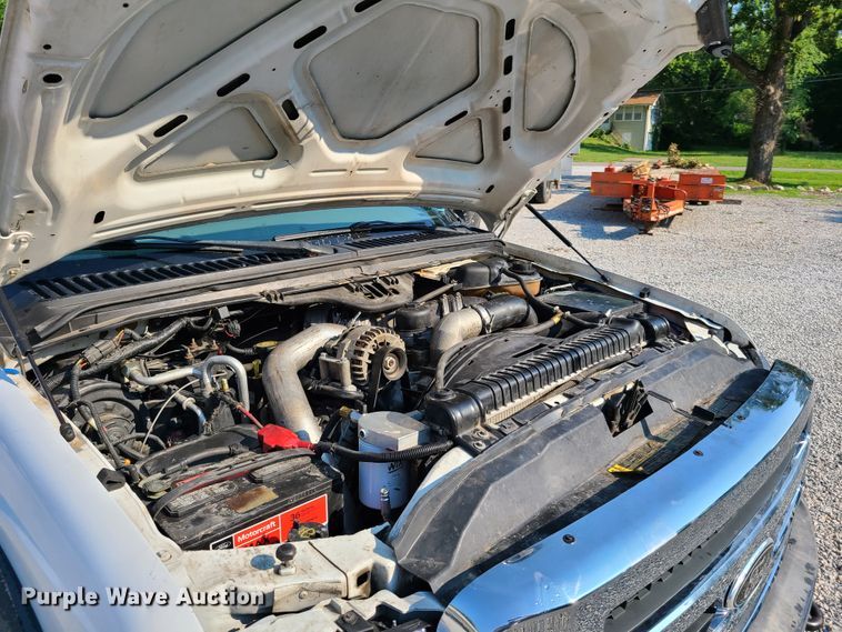 image for item GT9170 2006 Ford F450 Super Duty  flatbed truck