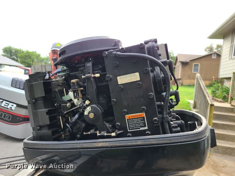 image for item GT9211 1996 Bass Tracker Pro 18  boat