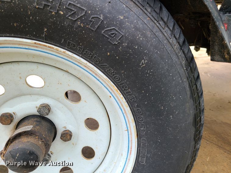 image for item GT9211 1996 Bass Tracker Pro 18  boat