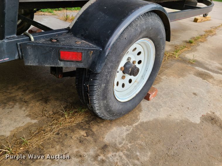 image for item GT9211 1996 Bass Tracker Pro 18  boat