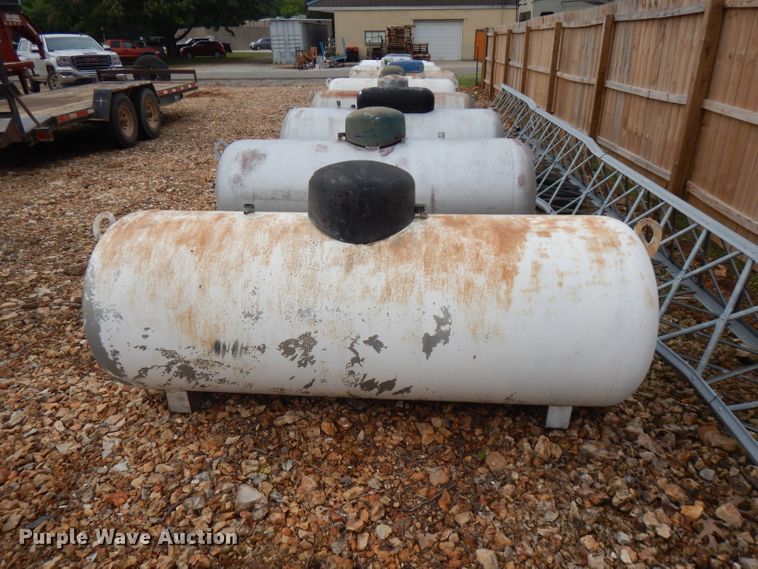 image for item GT9437 Steel propane tank