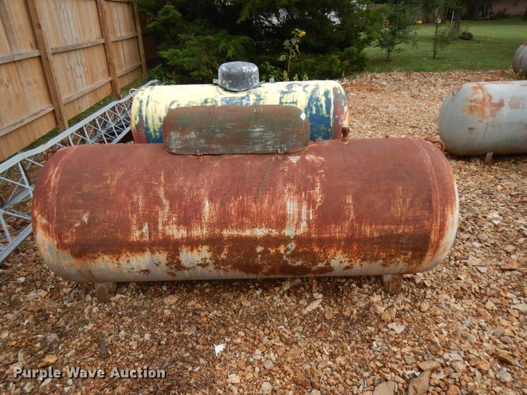 image for item GT9439 Steel propane tank