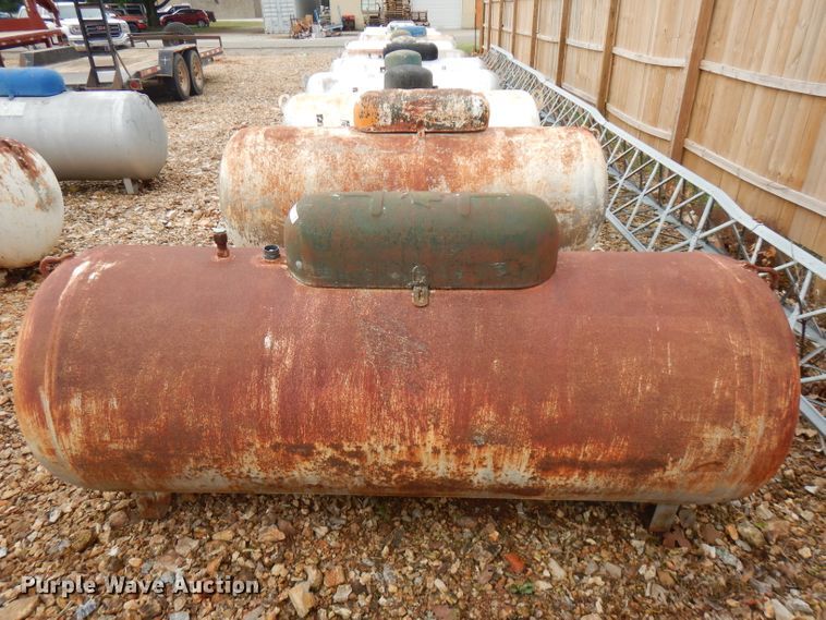 image for item GT9439 Steel propane tank