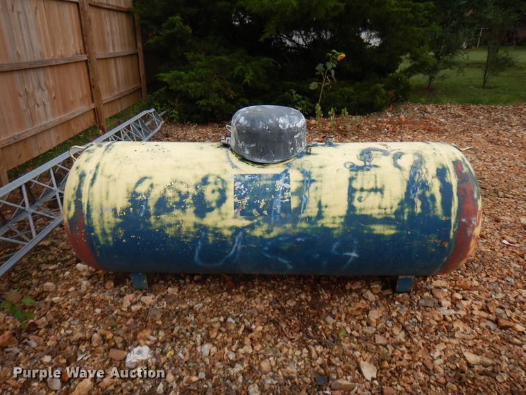 image for item GT9440 Steel propane tank