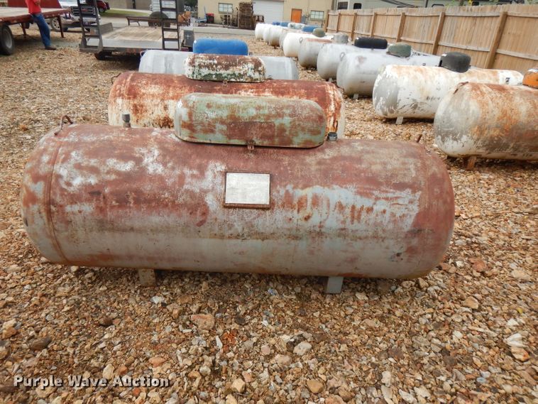 image for item GT9442 Steel propane tank