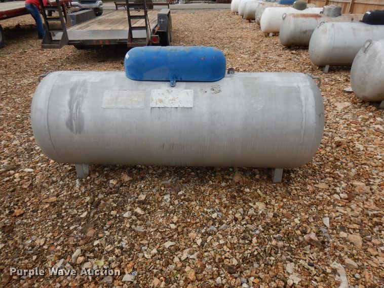image for item GT9444 Steel propane tank