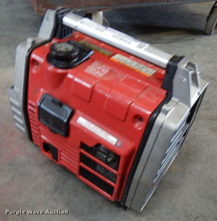 Honda EM650 generator in Joplin, MO Item GT9453 sold Purple Wave