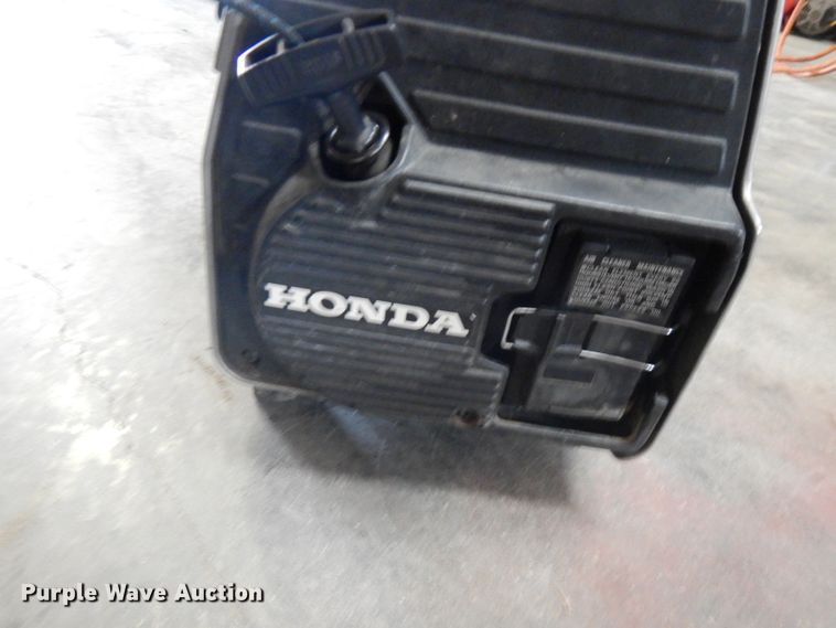 image for item GT9453 Honda EM650 generator