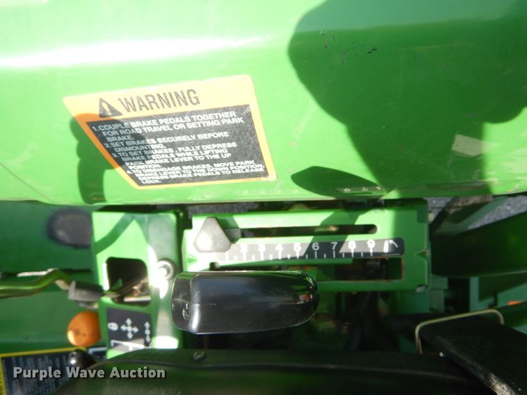 image for item GV9117 2004 John Deere 790  MFWD tractor