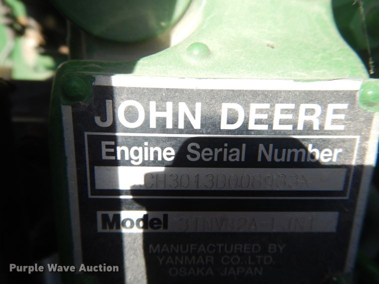 image for item GV9117 2004 John Deere 790  MFWD tractor