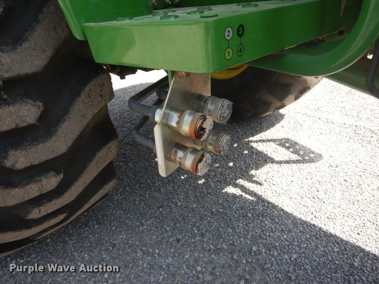 image for item GV9117 2004 John Deere 790  MFWD tractor