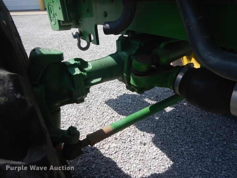 image for item GV9117 2004 John Deere 790  MFWD tractor