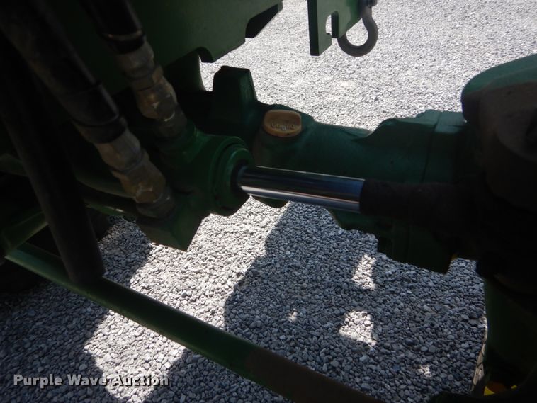 image for item GV9117 2004 John Deere 790  MFWD tractor