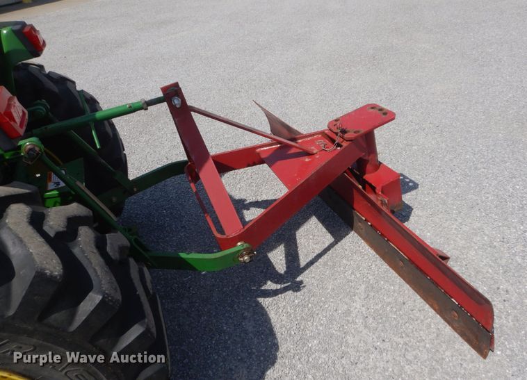 image for item GV9117 2004 John Deere 790  MFWD tractor