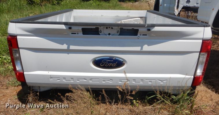 image for item GV9119 Ford F350 pickup truck bed