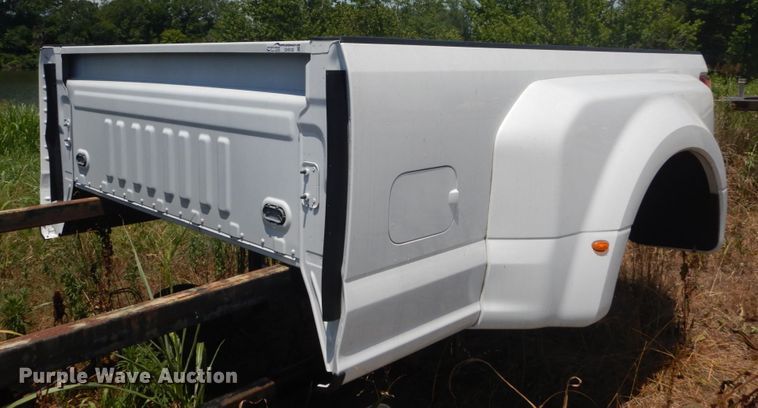 image for item GV9120 Ford F350 pickup truck bed