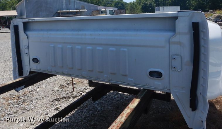 image for item GV9121 Ford F350 pickup truck bed
