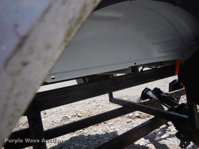 image for item GV9121 Ford F350 pickup truck bed