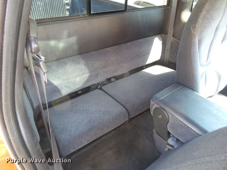 image for item GX9145 1999 Dodge Dakota  Club Cab pickup truck