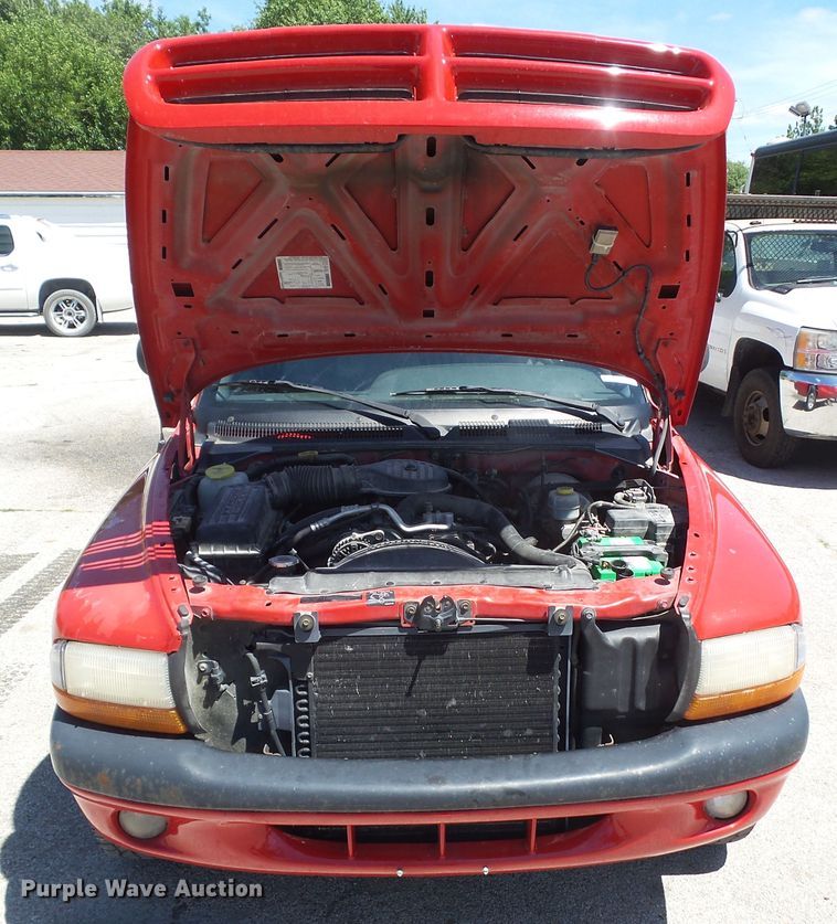 image for item GX9145 1999 Dodge Dakota  Club Cab pickup truck