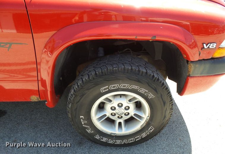 image for item GX9145 1999 Dodge Dakota  Club Cab pickup truck