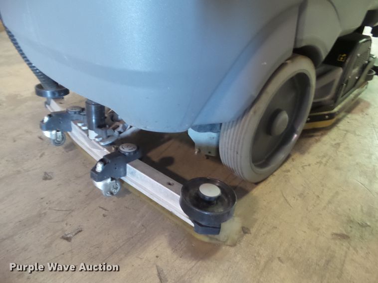 image for item GX9173 Karcher B150R floor scrubber